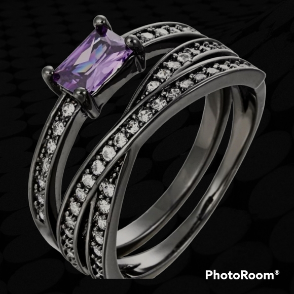 2 Ring Set - Picture 2 of 5